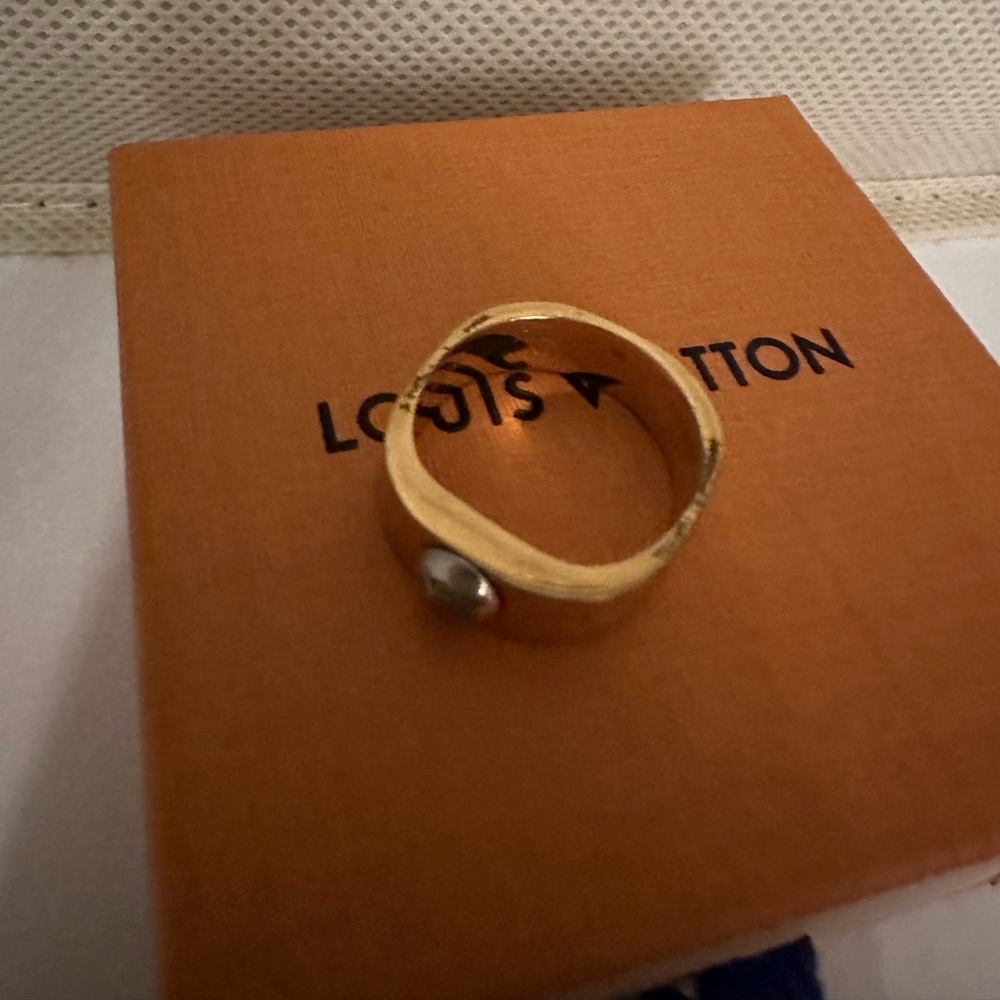 Louis Vuitton Nanogram monogram brass ring💕 - Picture 11 of 14